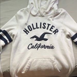 White Hollister sweatshirt